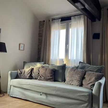 Maison *